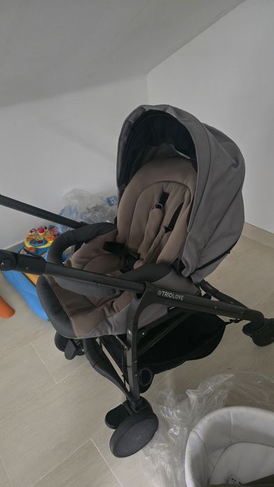 Vendo carrinho bebe Chicco Trio Love Castanho