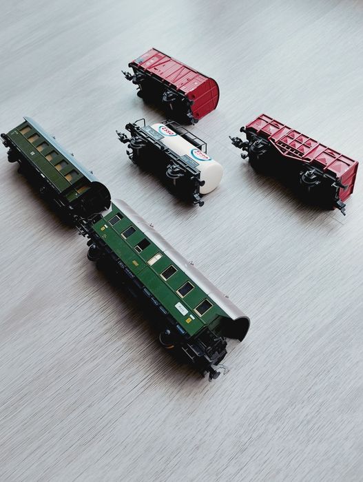 Conjunto de 5 vagões Fleischmann H0 1:87