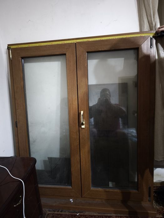 Окно пластиковое метал золотой дуб