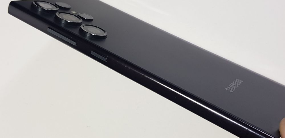 Samsung Galaxy S24 Ultra (12gb/1Tb)