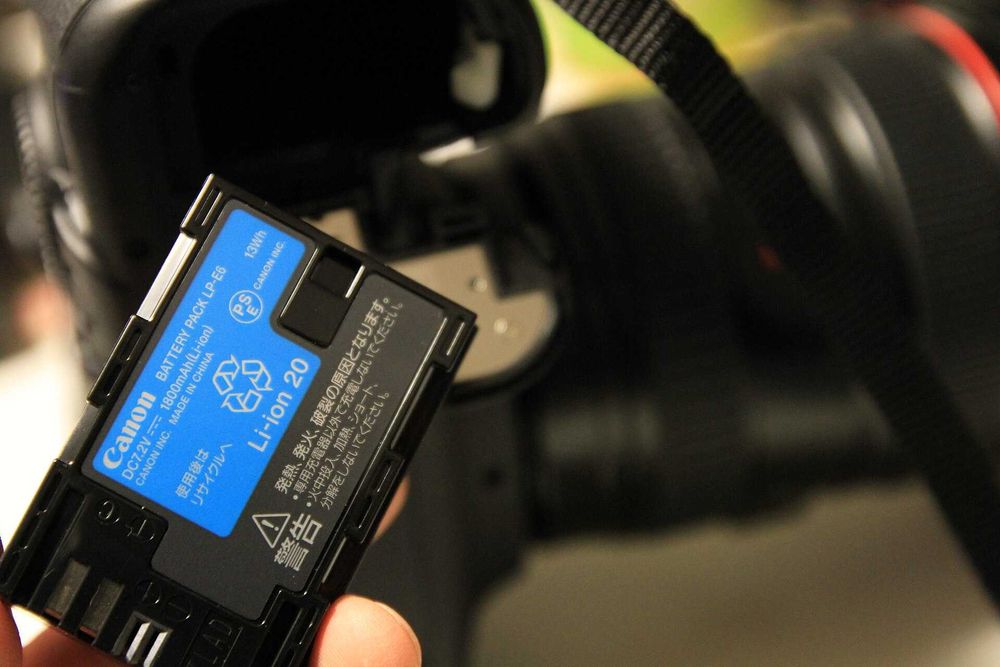 Canon LP-E6 -Original .para  5D Iii, EOS R5 R6 5D IV 6D II 90D .7D etc