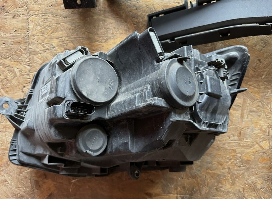 Przednie lampy VW Transporter T6 2016