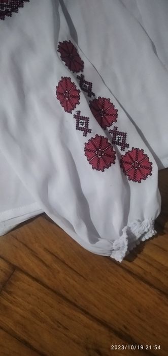 Вишиванка для дівчат