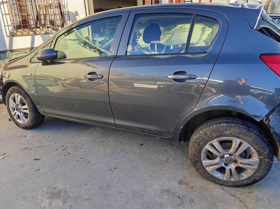 Para peças Opel Corsa D 1.3CDTI ano 2011