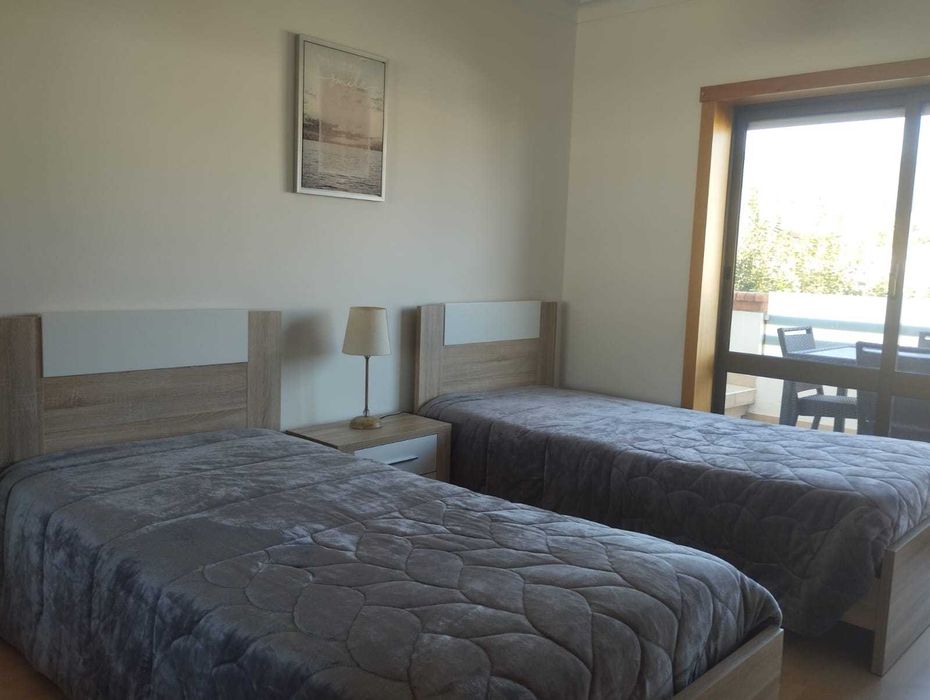 Apartamento T3 Duplex na Primeira Linha com Vistas Mar e Rio