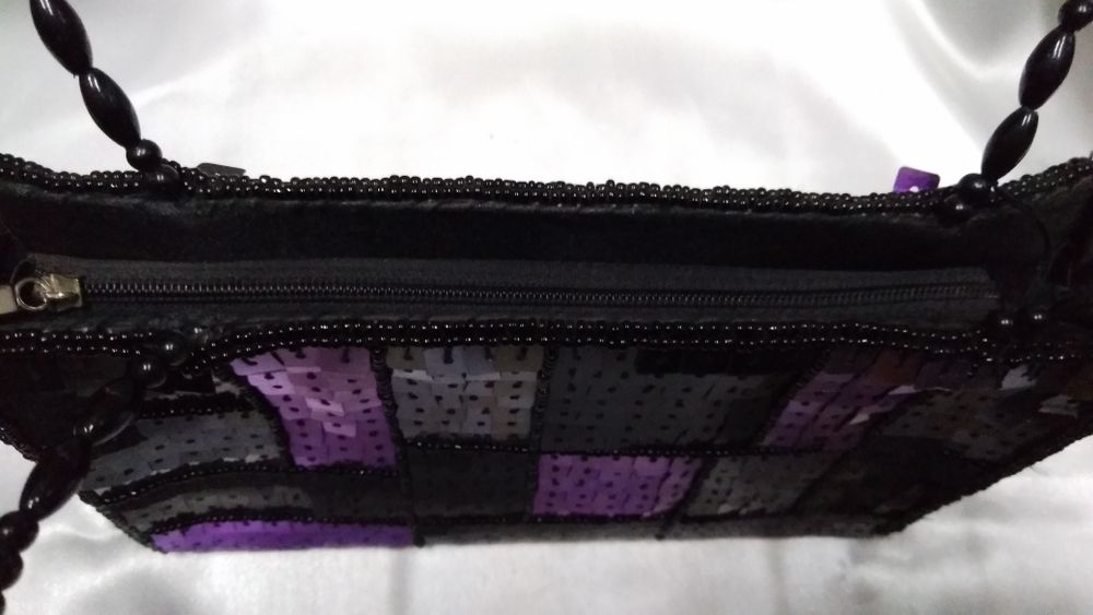 Вечерняя нарядная сумочка с пайетками и бисером.