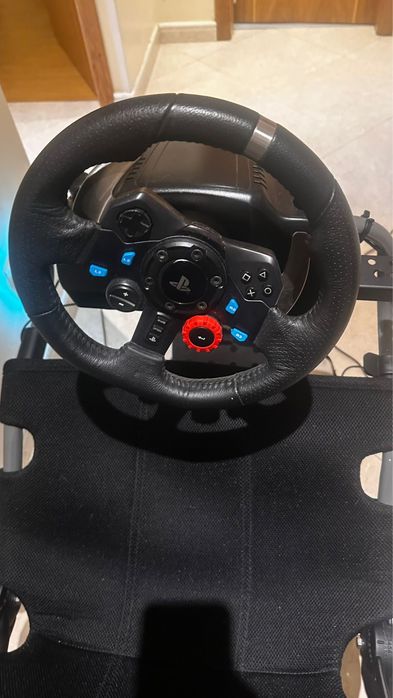 Volante G29 e Playseat Logitech