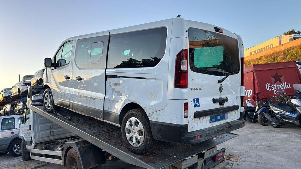 Farolim Traseiro Esquerdo Renault Trafic Iii Furgón