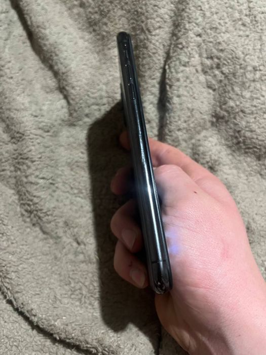 Полдам айфон 11про макс на 256гб