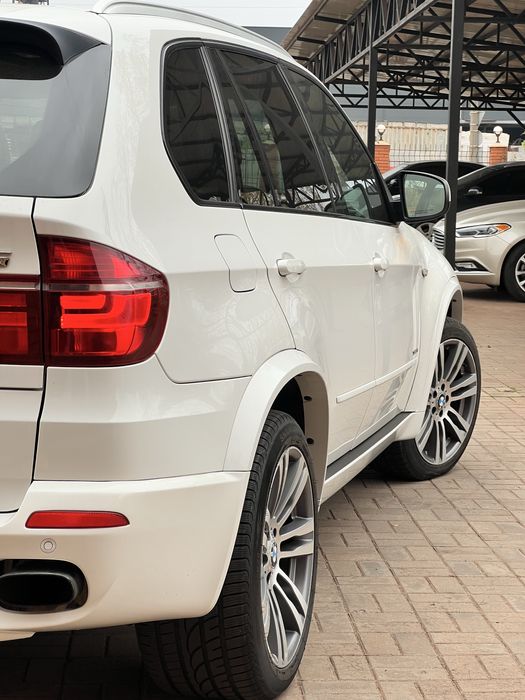 Рідна фарба! Bmw x5 2013 з історією обслуговування