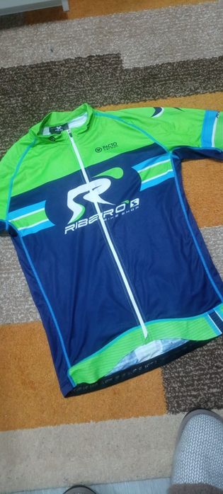 Roupa ciclismo usada