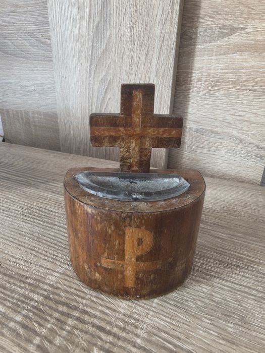 Stara kropielniczka drewniana
