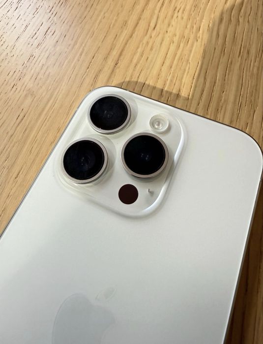 Iphone 15 pro max 256gb branco
