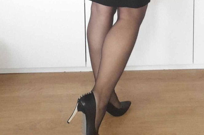 Szpilki Neścior 38 czarno złote