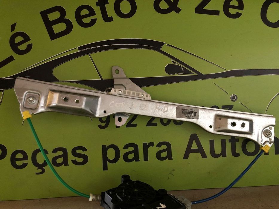 OPEL CORSA E ELEVADOR PORTA FRENTE DIREITA - E083