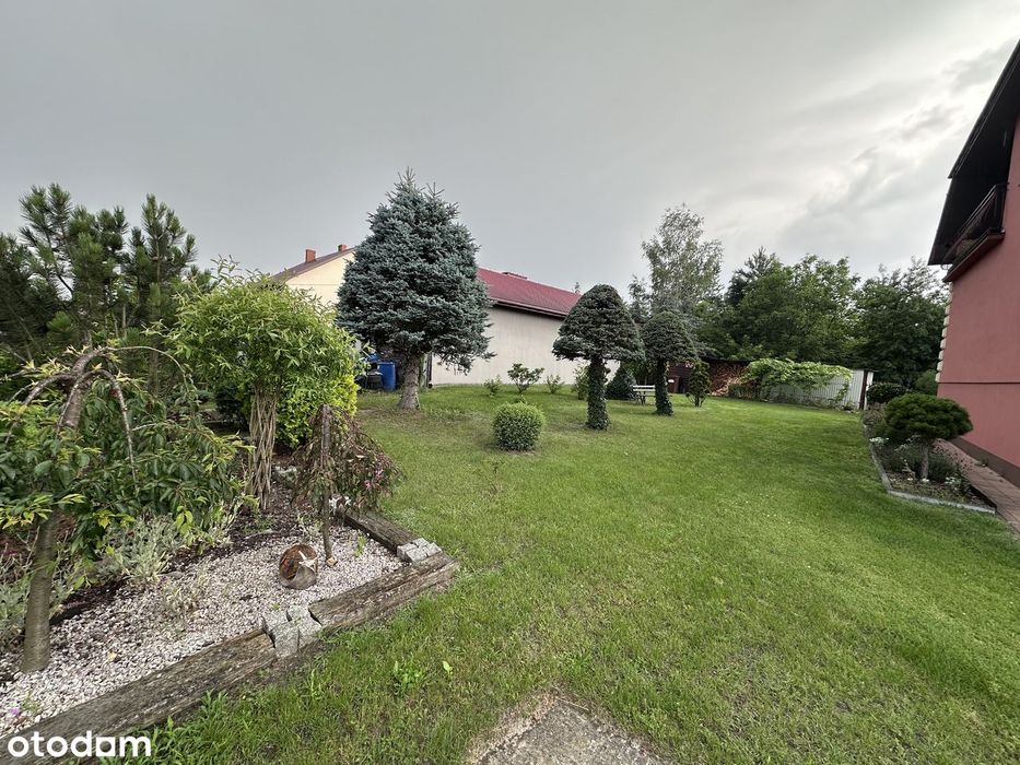 Dom | 260 m² | 2 garaże | Działka ok. 800 m² | Ostrowiec Świętokrzyski