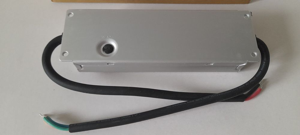 Блок питания, новый, Mean Well XLG-200-12-A