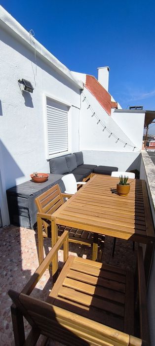 Conjunto mesa e 2 cadeiras com braços NÄMMARÖ IKEA