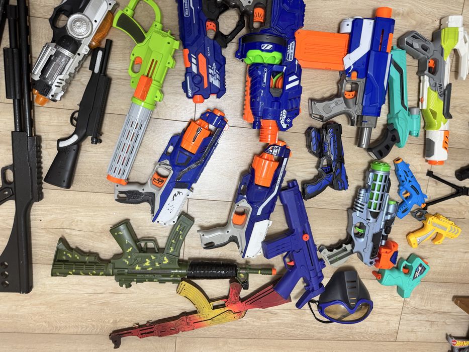 Автомати пвстолета Nerf