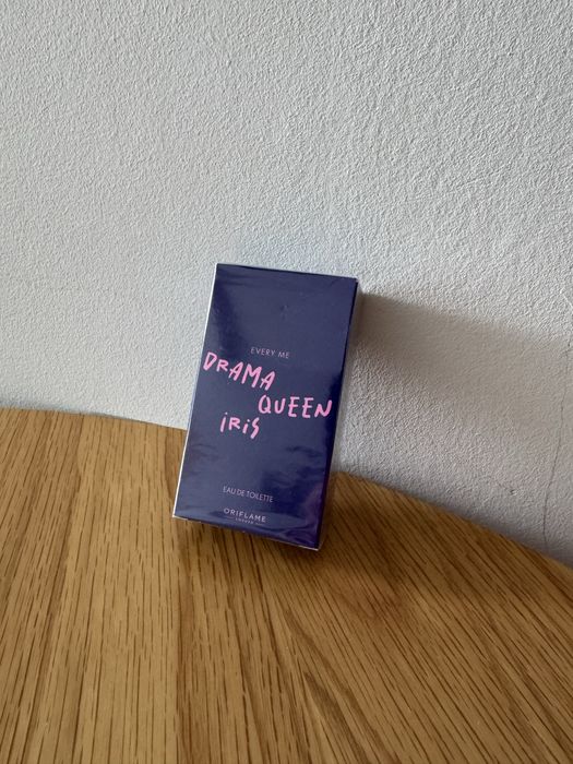Woda toaletowa Drama Queen Iris 50ml  oriflame nowa zafoliowana