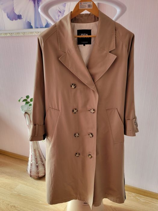 Стильний тренч ,плащ ZARA