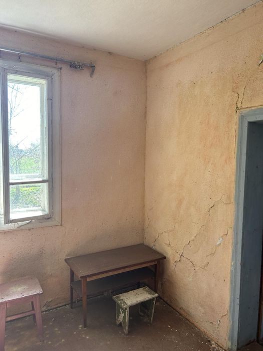 Продам приватний будинок в селі ,Середній Майдан