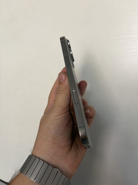 Iphone 16 Pro Max 256gb Natural Titanium E-Sim Neverlock USA