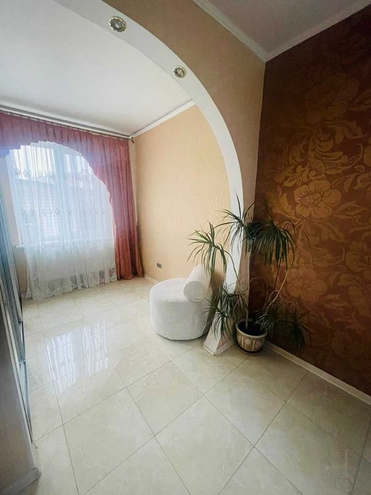 продам дом  Диевка 1 рн метро