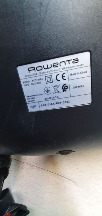 Odkurzacz bezworkowy Rowenta 750W kolor czarny/niebieski