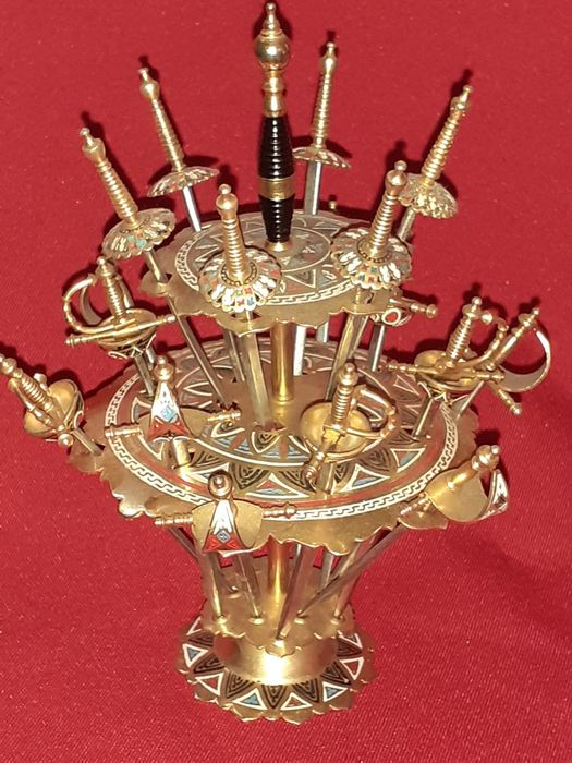 Espadas de Colecção com Suporte em forma de guarda chuva