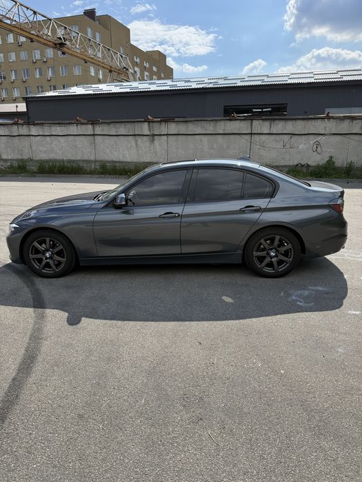 Продам BMW F30 328i В гарному стані