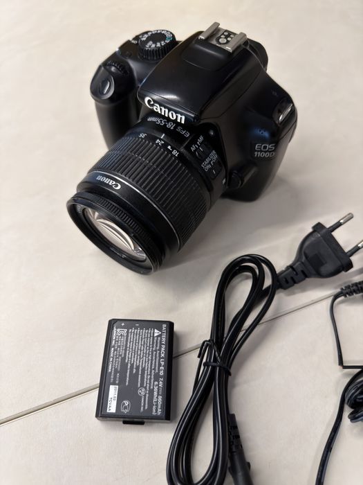 Canon EOS 1100D + Objetiva 18-55mm