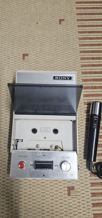 Leitor e gravador de cassetes Sony