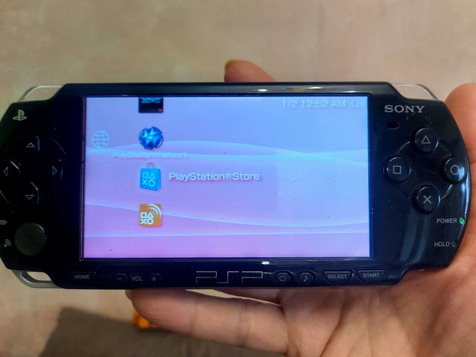 Sony PSP 2000, нова батарея, гарний стан кабель Sony Playstation