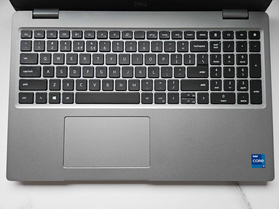 Laptop DELL Latitude 5520, Intel i7, 32 RAM, dysk SSD 512, Office 2019