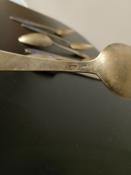 Dwa kpl łyżeczek 1956r złocone sygnowane