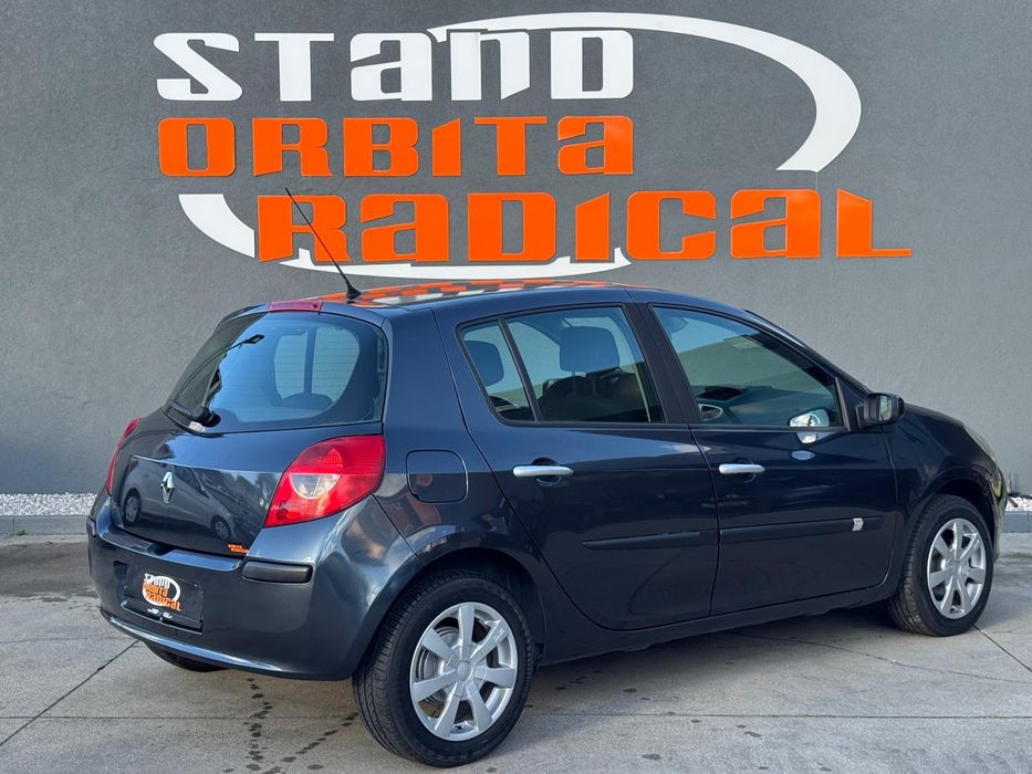 Renault Clio 1.2 16V Confort