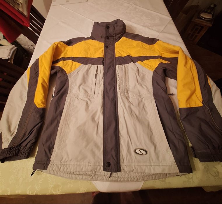 Sprzedam  kurtkę  narciarską