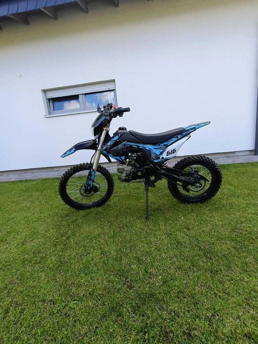 Sprzedam Crossa xtr616/ przebieg okolo 15km