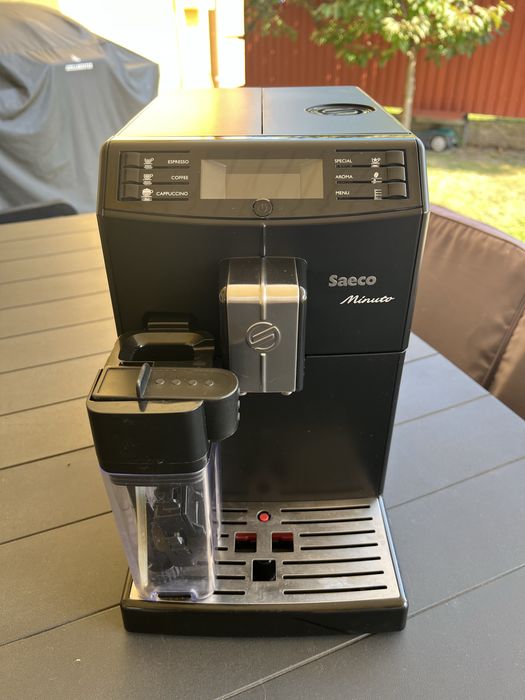 Кавомашина Saeco/DeLonghi/Philips