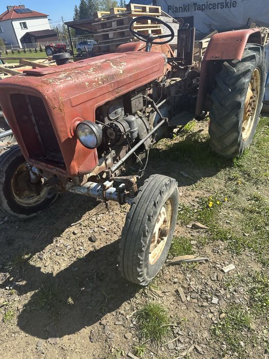 Ciągnik Ursus MF 3512,255)c360, c335