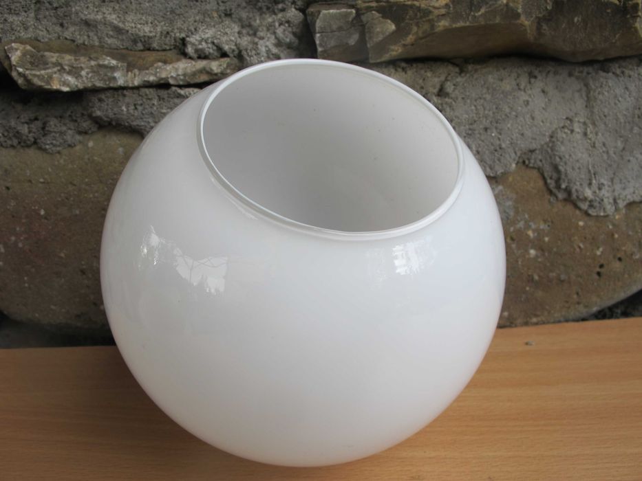 Duża szklana kula zamknięta_BIAŁY POŁYSK_śr. 165 x 80 mm