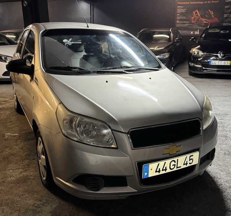 Chevrolet Aveo - Gasolina - Apenas 120 Milkm
