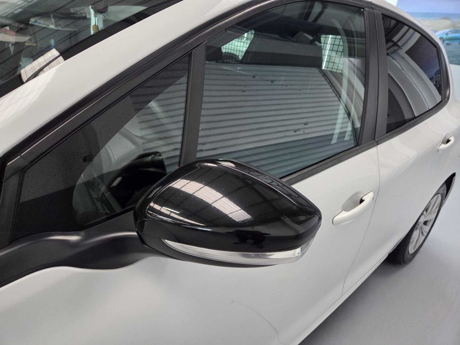 Peugeot 208 Comercial 2 Lugares