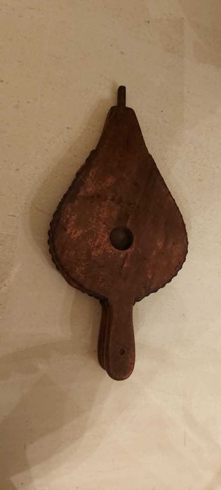 Soprador de lareira muito antigo