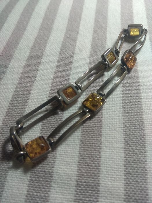 Srebro i Bursztyny, elegancka bransoletka