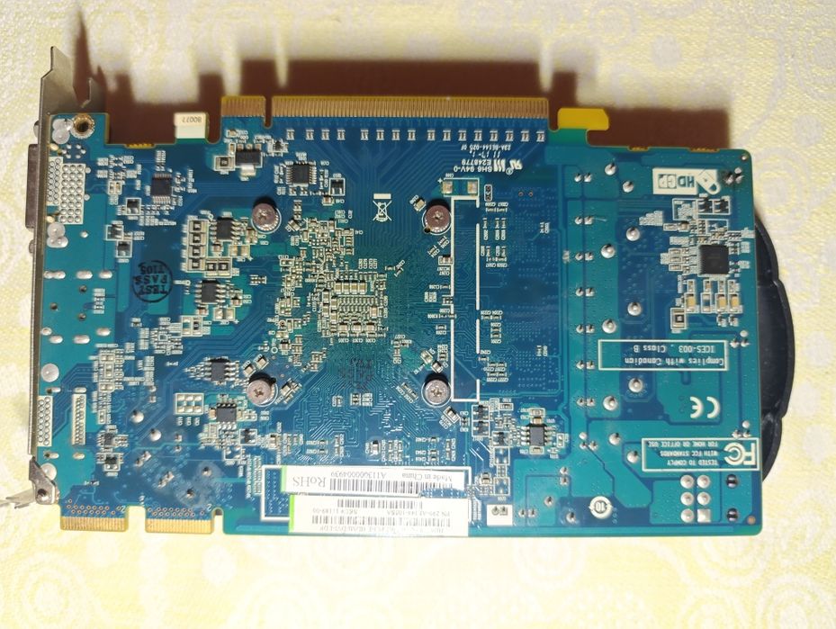 Продам відеокарту hd 6770 1gb