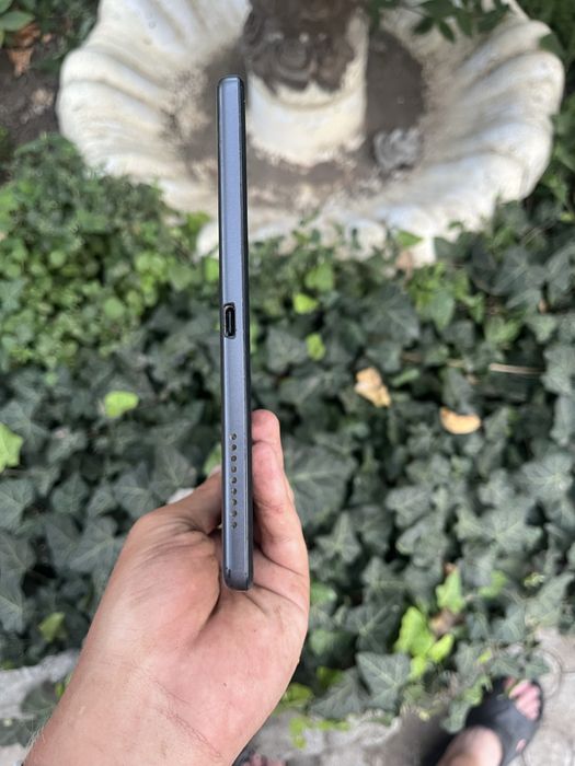 Lenovo Tab M10 HD Gen 2 у хорошому стані