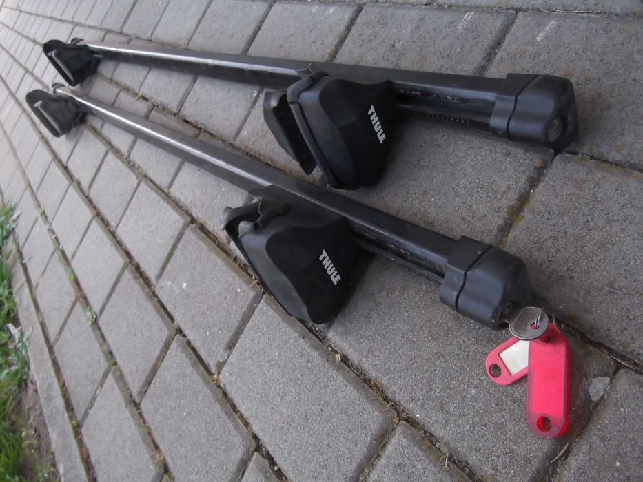Bagażnik dachowy na relingi THULE stopa 755