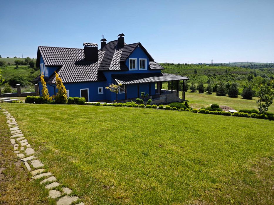 Продам сучасний будинок в с. Мукша Китайгородська. Власник